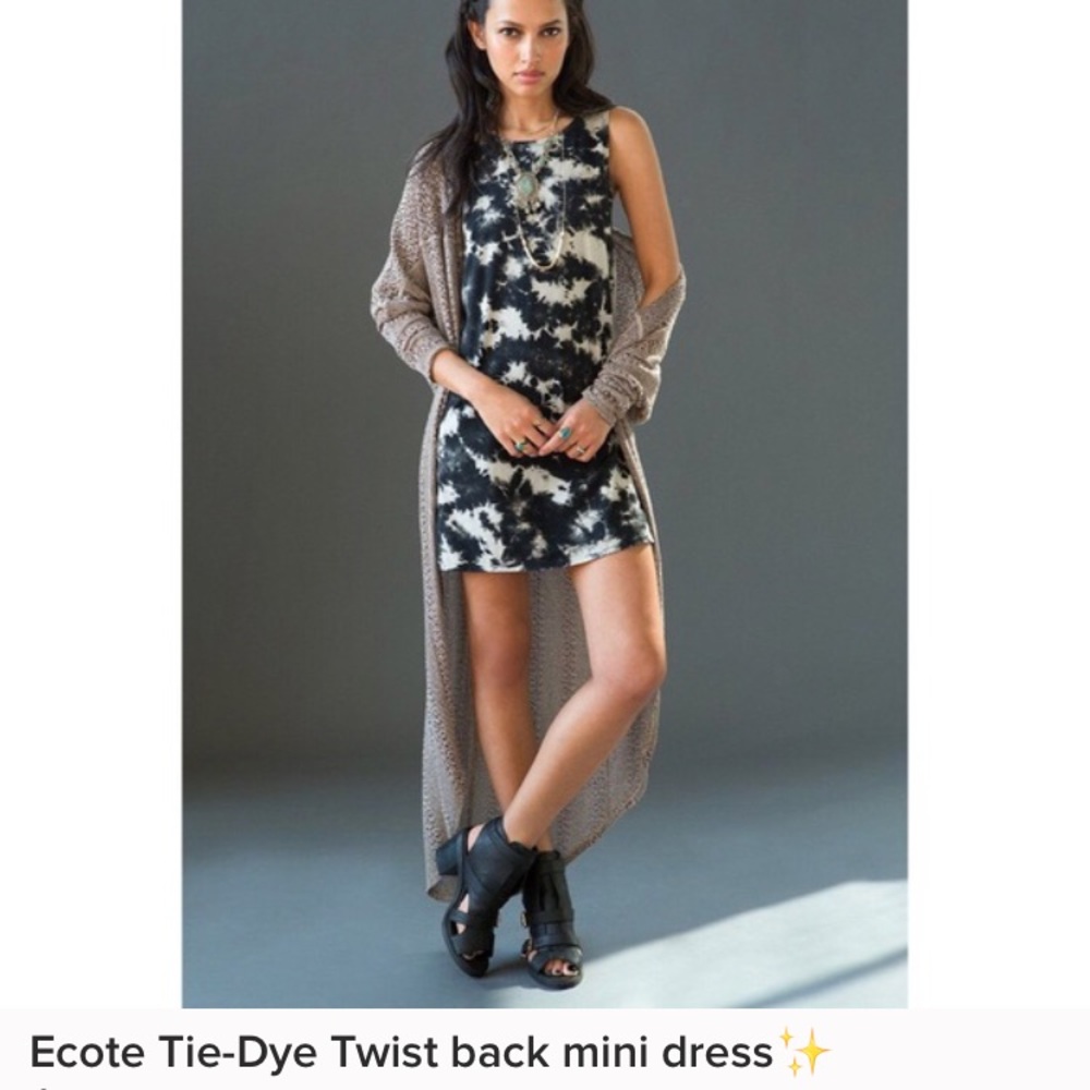 LAST CHANCE Open back twist tie dye mini dress